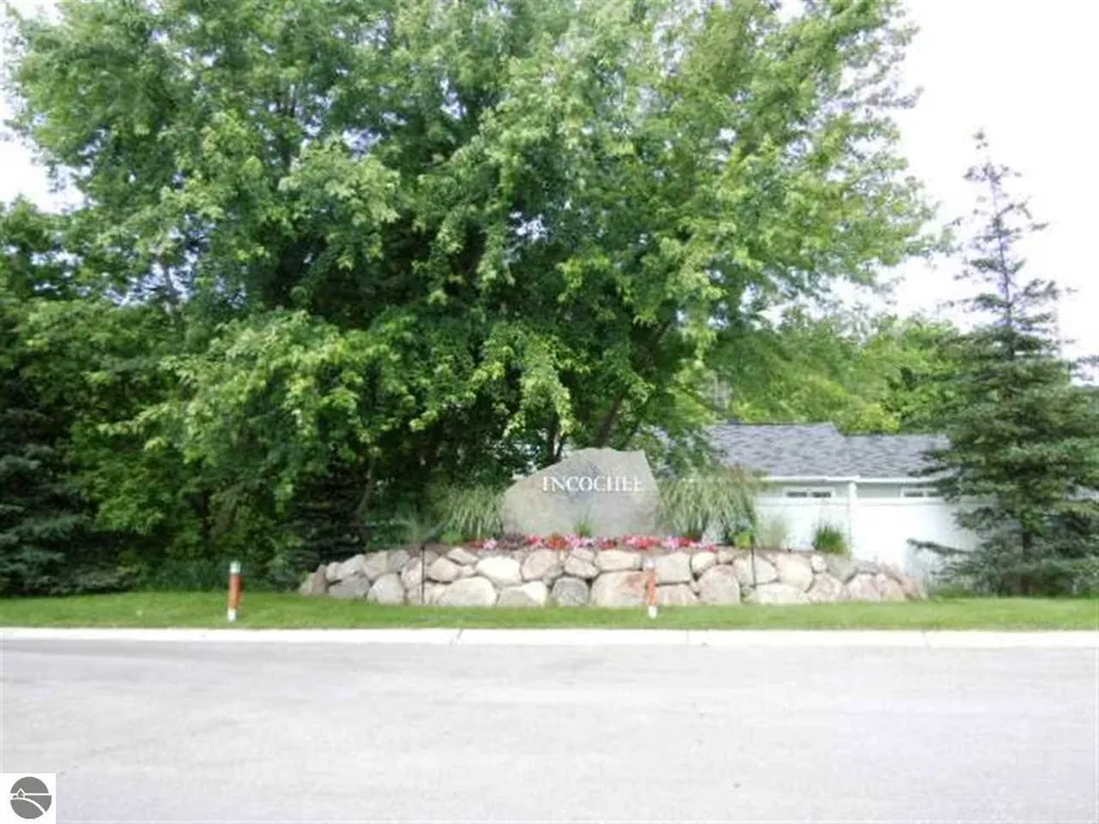 843 Wind Drift Drive Garfield Charter Township, MI 49684