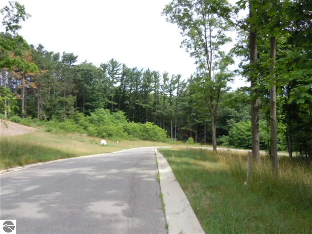 843 Wind Drift Drive Garfield Charter Township, MI 49684
