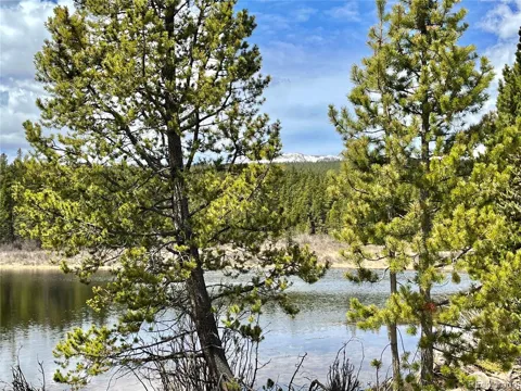 2203 Lakeside Drive