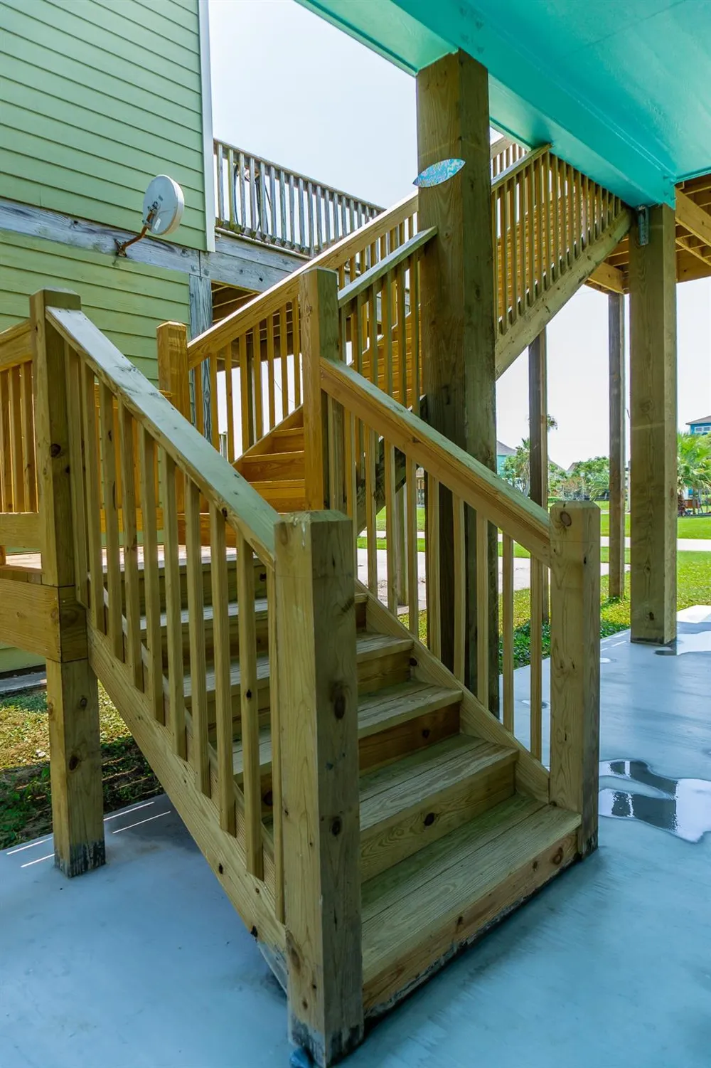 886 Sandollar Crystal Beach, TX 77650