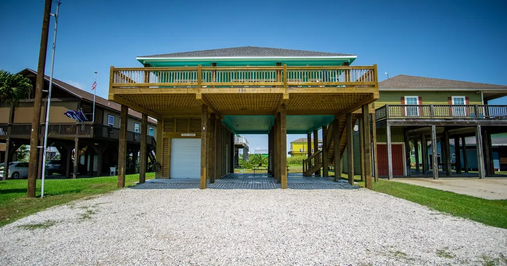 886 Sandollar Crystal Beach, TX 77650