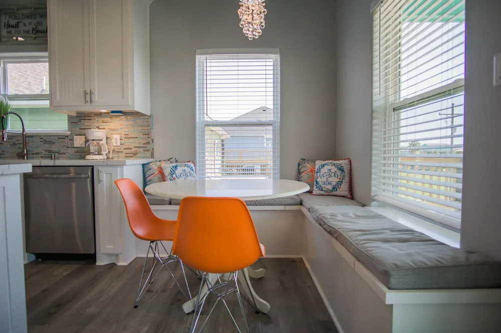 886 Sandollar Crystal Beach, TX 77650