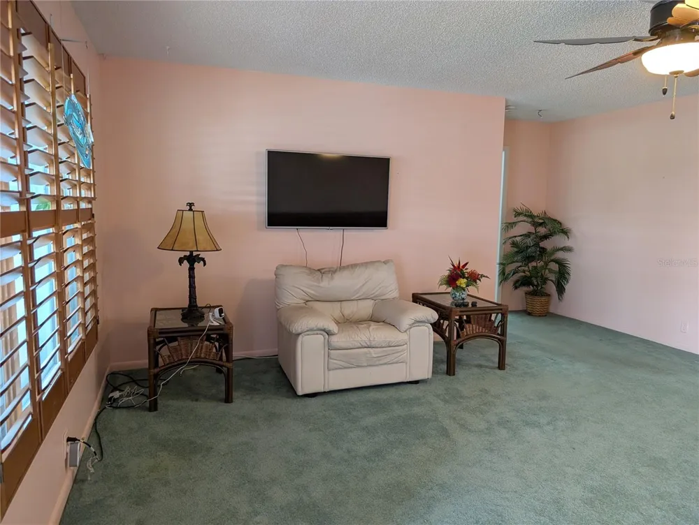 9204 36TH WAY #6 Pinellas Park, FL 33782