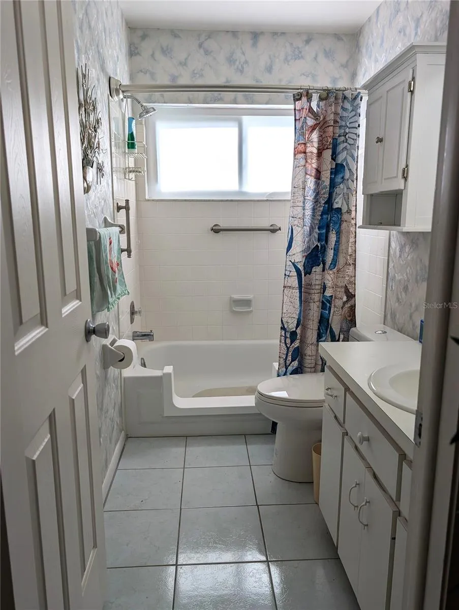 9204 36TH WAY #6 Pinellas Park, FL 33782