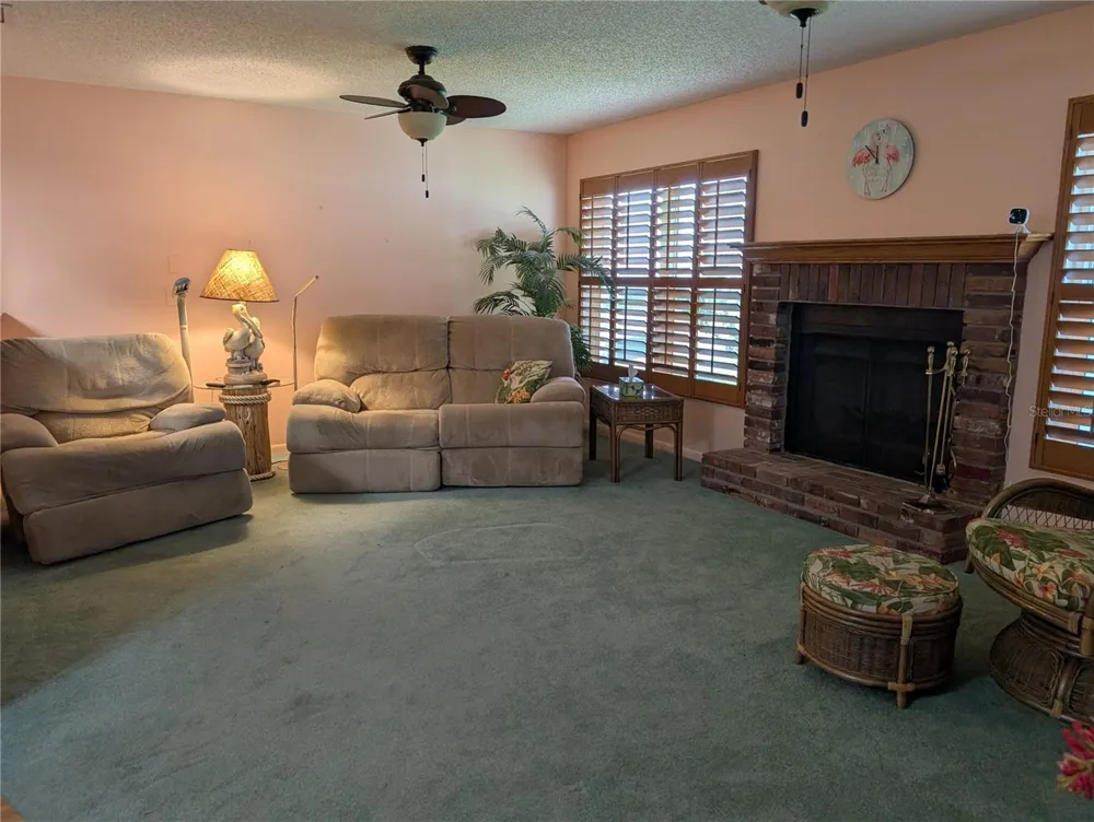 9204 36TH WAY #6 Pinellas Park, FL 33782