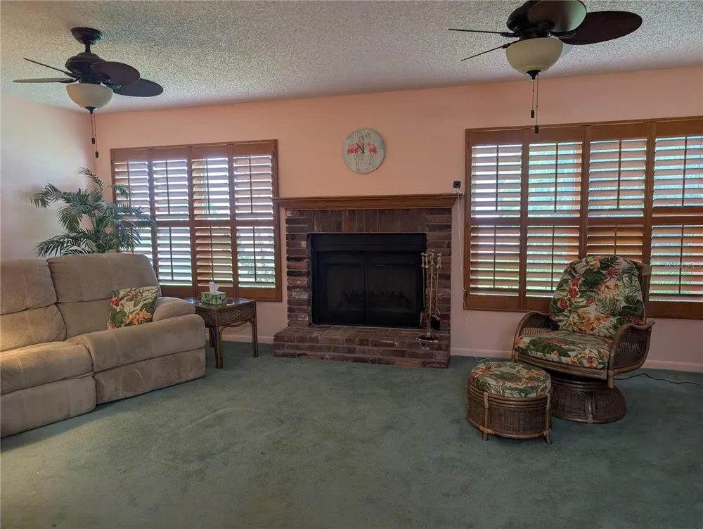 9204 36TH WAY #6 Pinellas Park, FL 33782