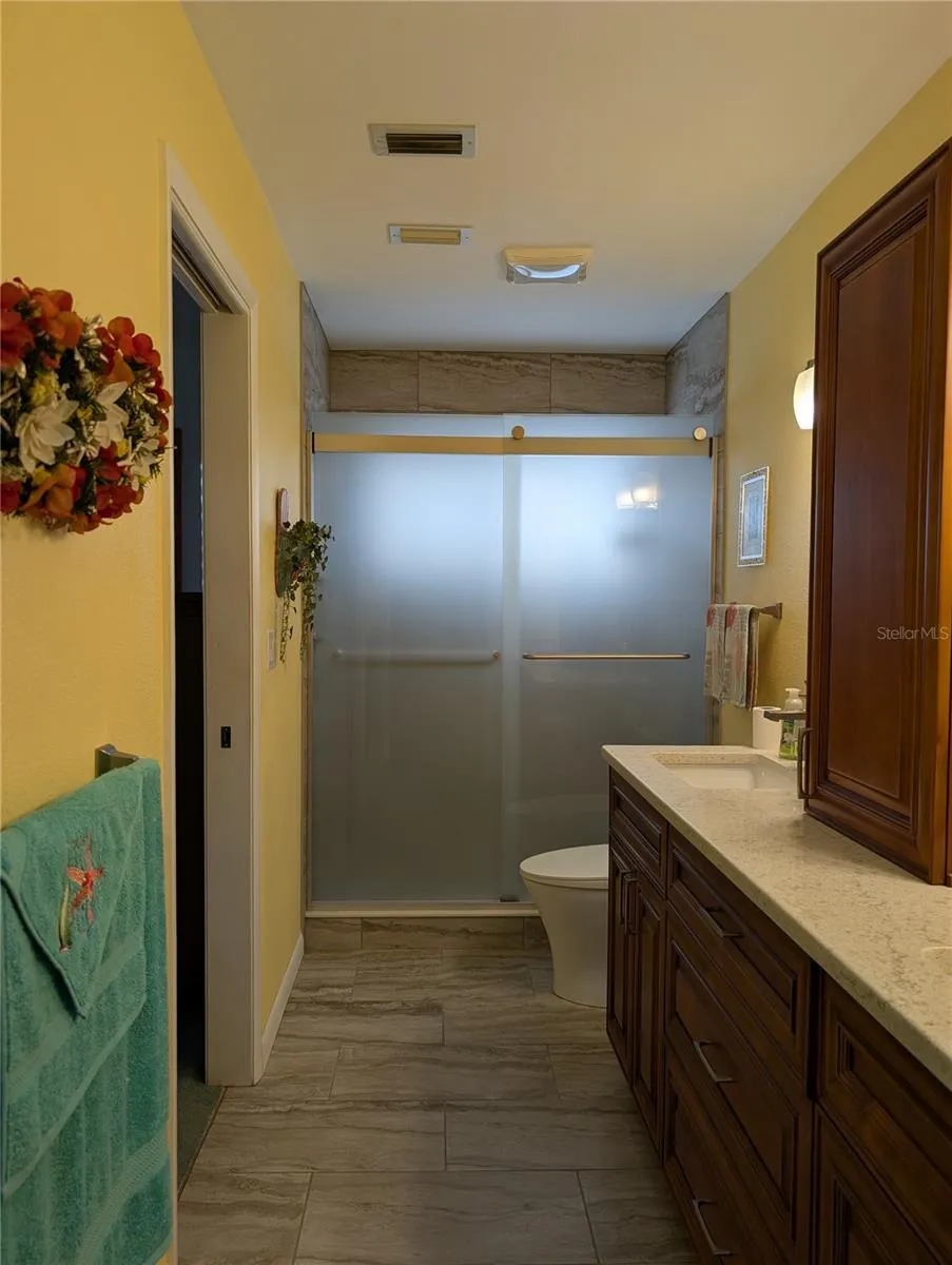 9204 36TH WAY #6 Pinellas Park, FL 33782