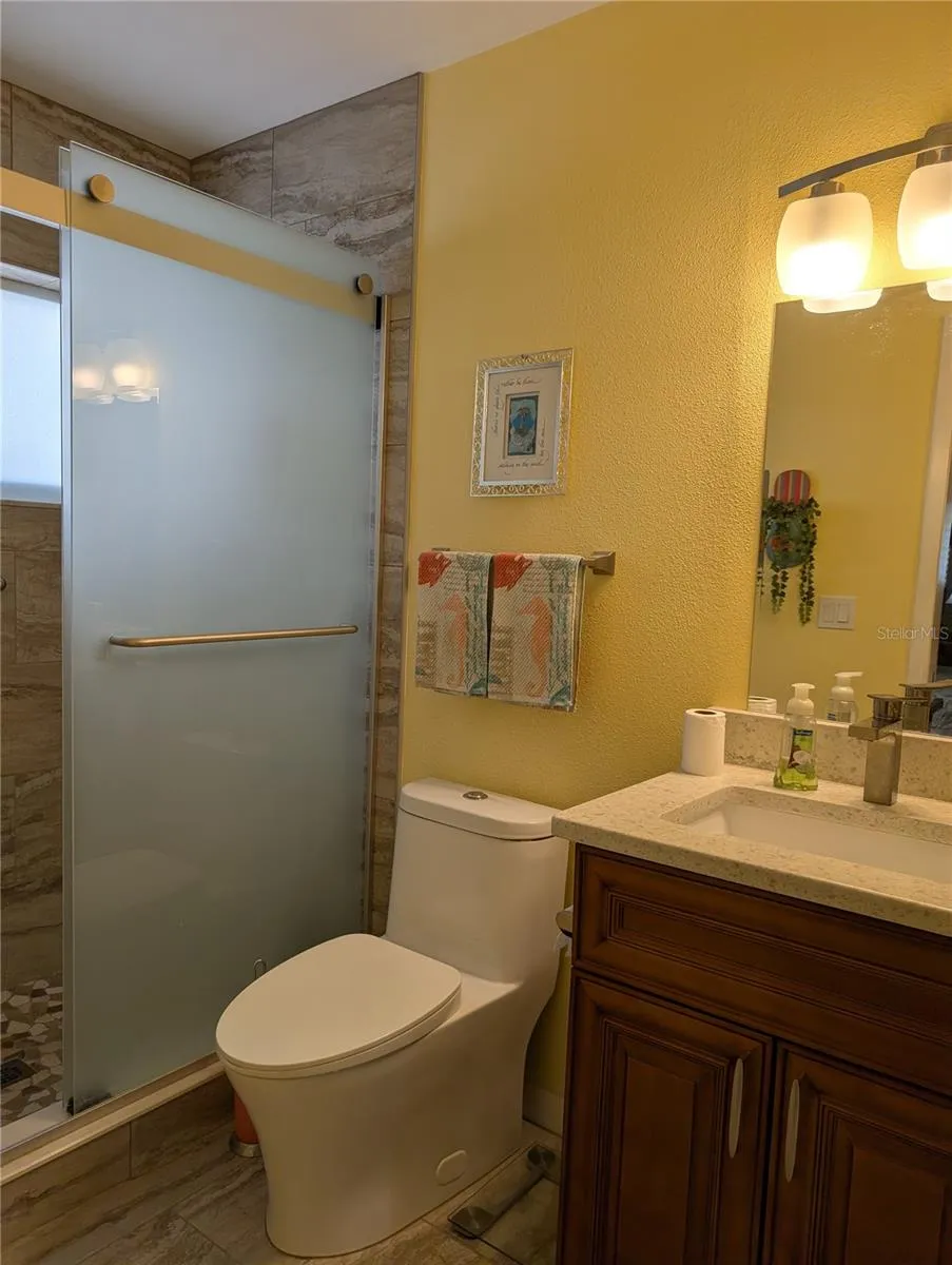 9204 36TH WAY #6 Pinellas Park, FL 33782