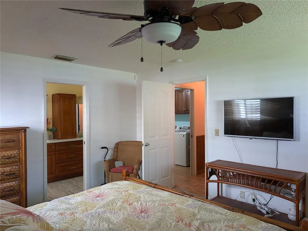 9204 36TH WAY #6 Pinellas Park, FL 33782