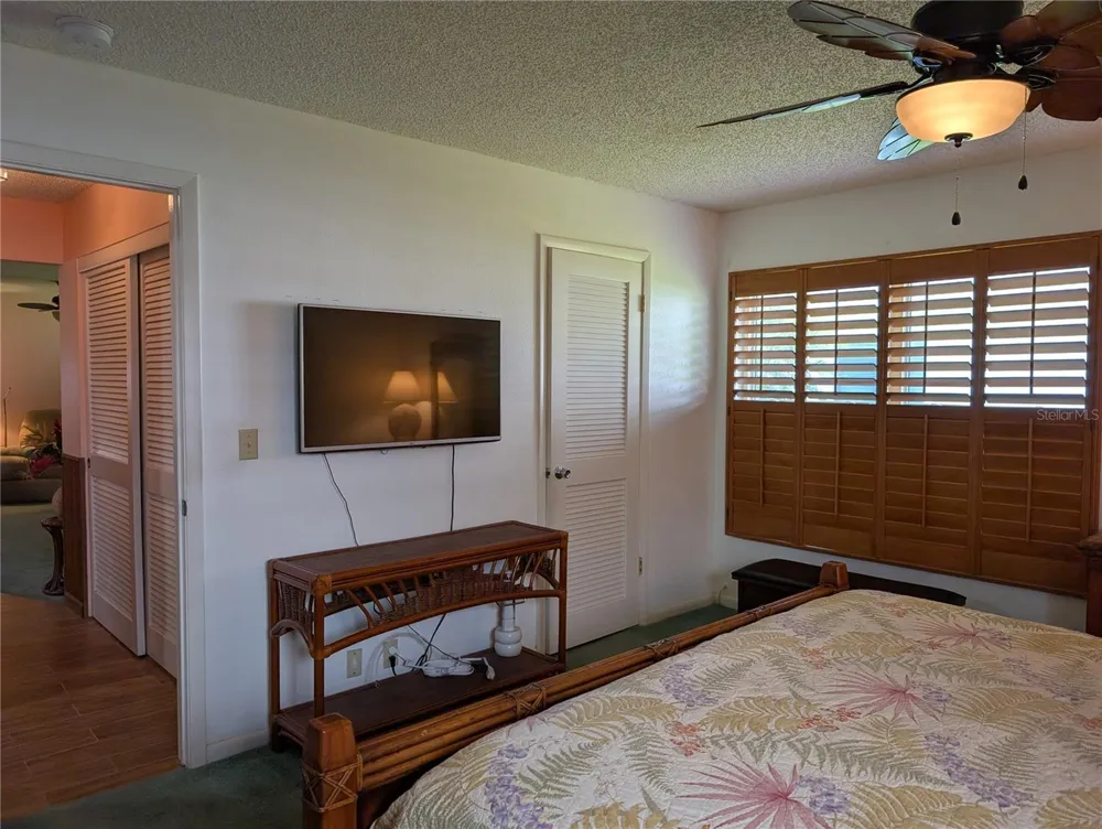 9204 36TH WAY #6 Pinellas Park, FL 33782