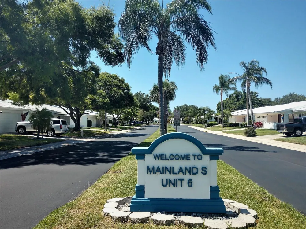 9204 36TH WAY #6 Pinellas Park, FL 33782