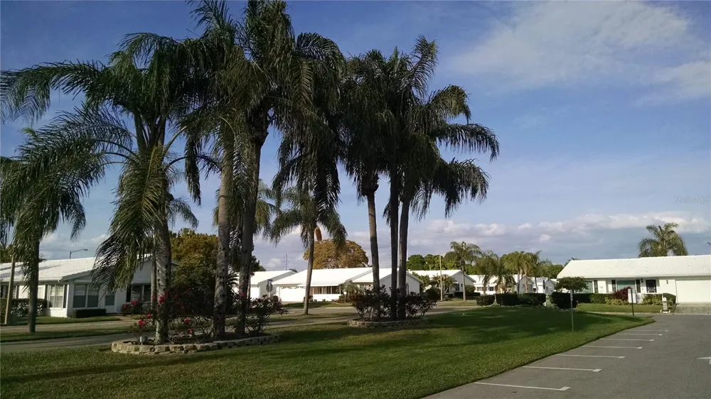 9204 36TH WAY #6 Pinellas Park, FL 33782