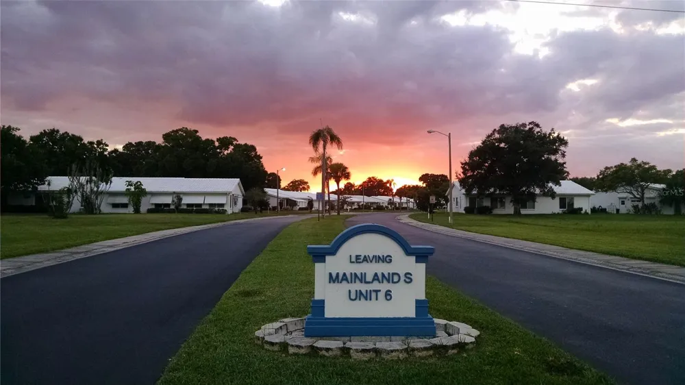 9204 36TH WAY #6 Pinellas Park, FL 33782