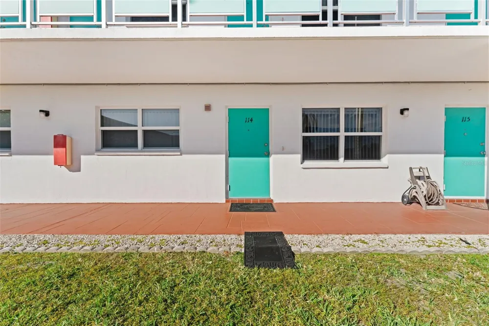 1950 59TH AVENUE #114 St Petersburg, FL 33714