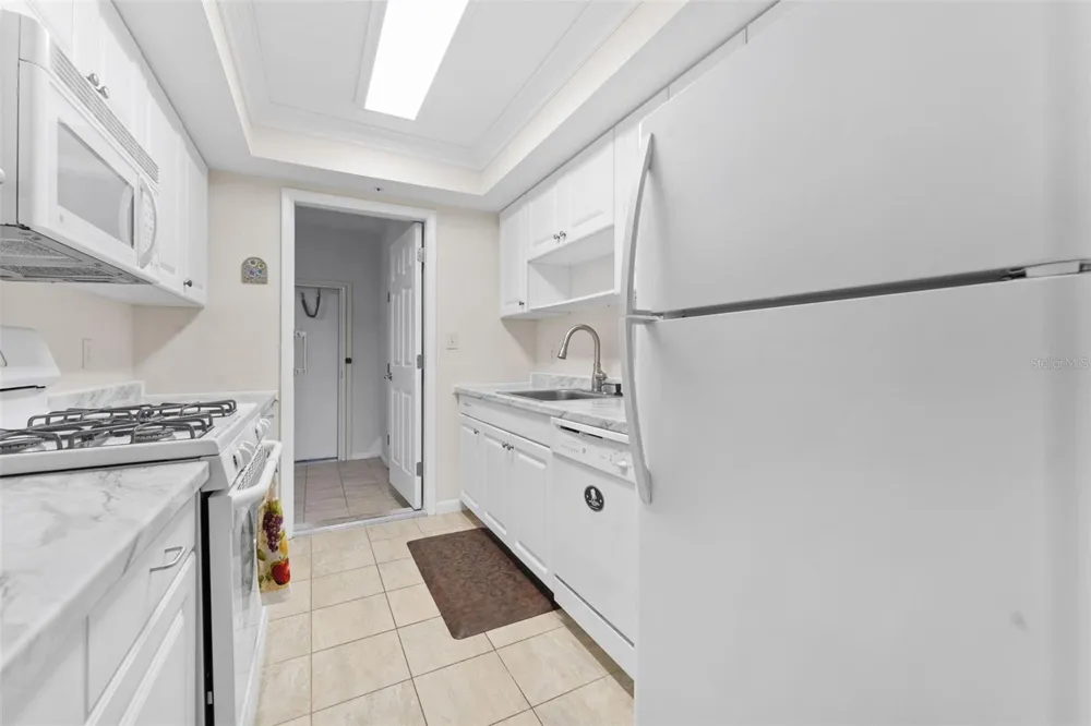 1950 59TH AVENUE #114 St Petersburg, FL 33714
