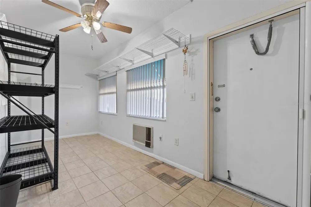 1950 59TH AVENUE #114 St Petersburg, FL 33714