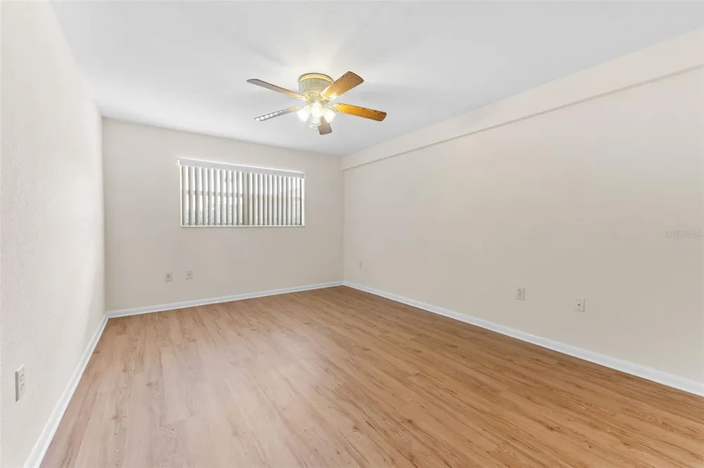 1950 59TH AVENUE #114 St Petersburg, FL 33714