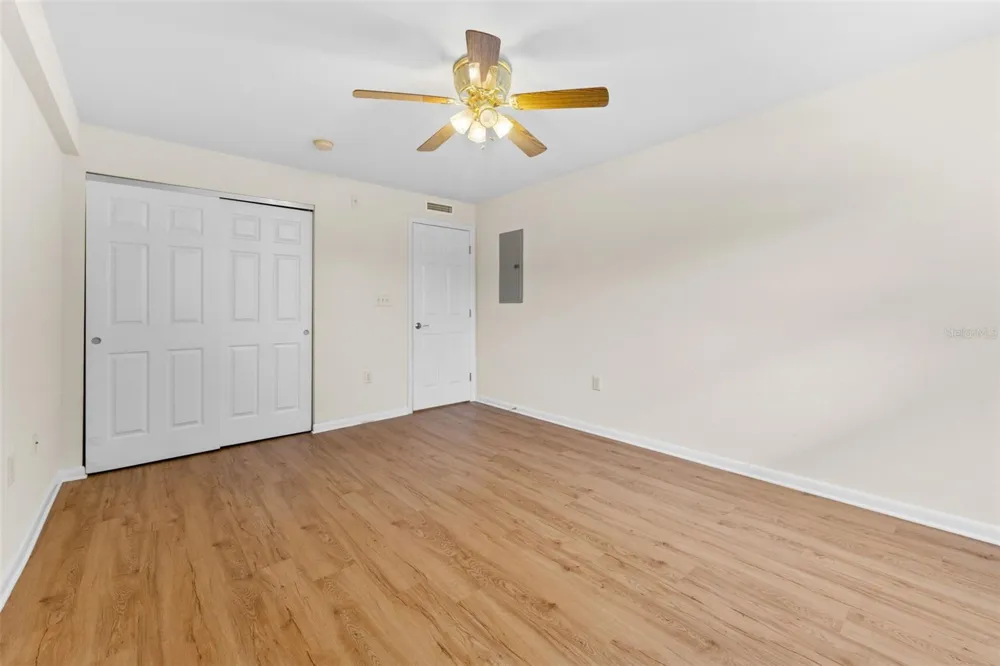 1950 59TH AVENUE #114 St Petersburg, FL 33714