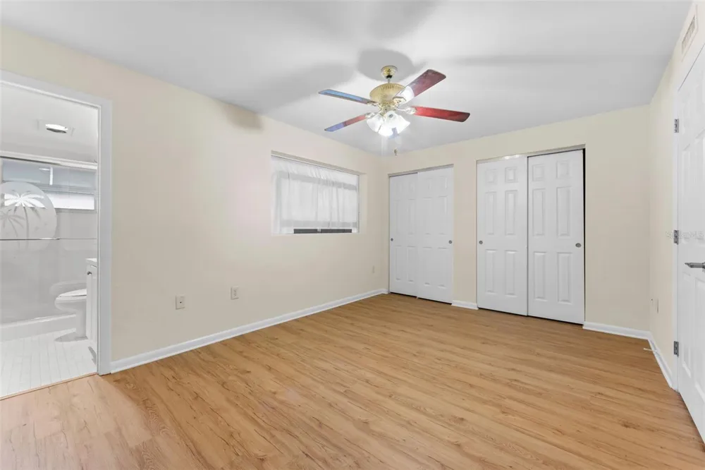 1950 59TH AVENUE #114 St Petersburg, FL 33714