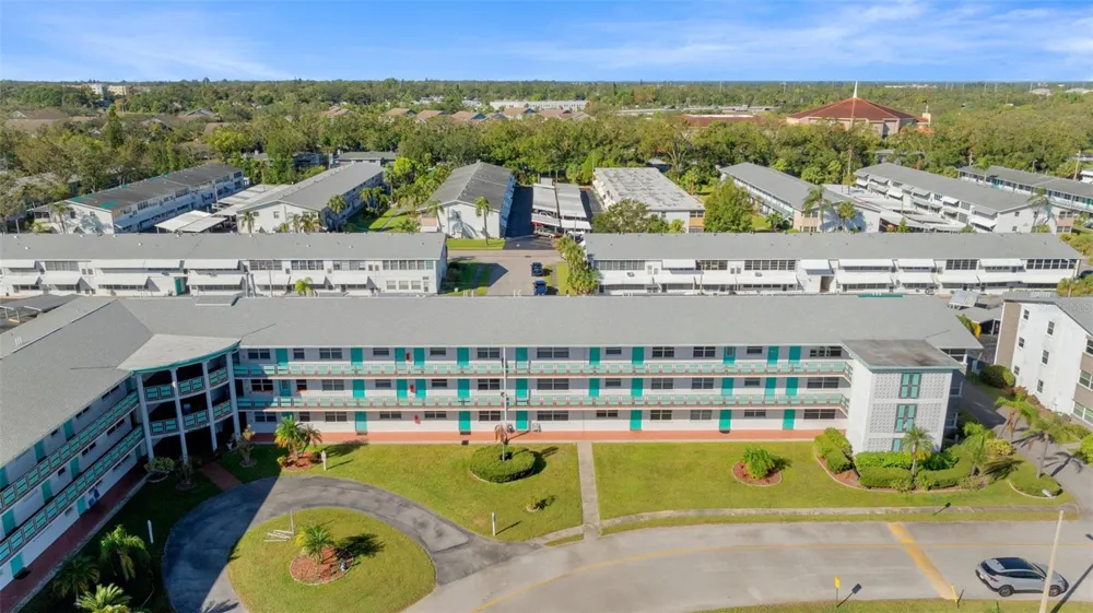 1950 59TH AVENUE #114 St Petersburg, FL 33714