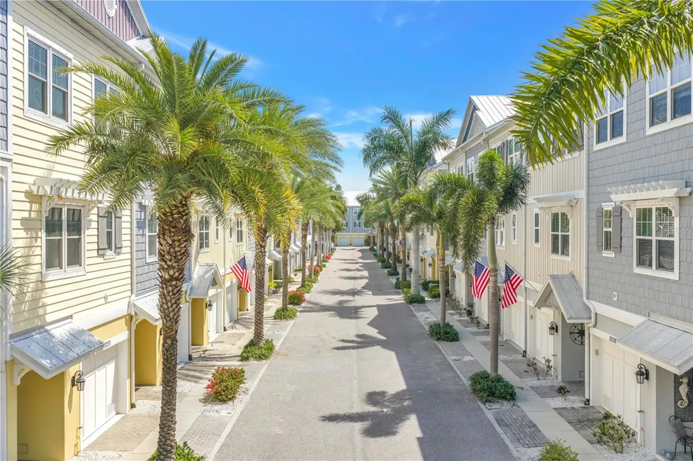 3207 NAUTICAL PLACE S St Petersburg, FL 33712