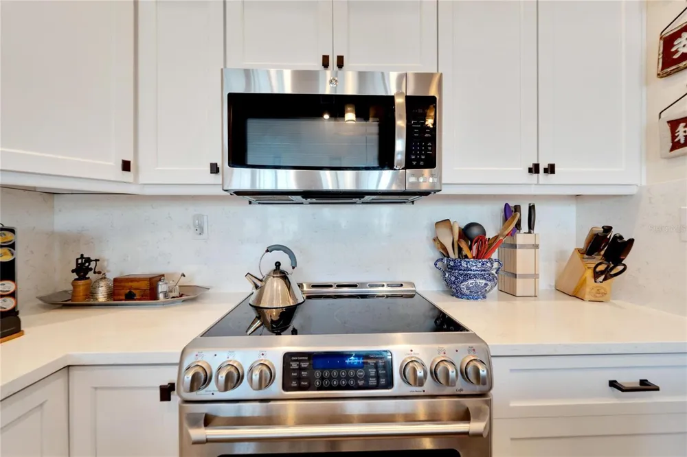 5311 BOARDWALK STREET Holiday, FL 34690