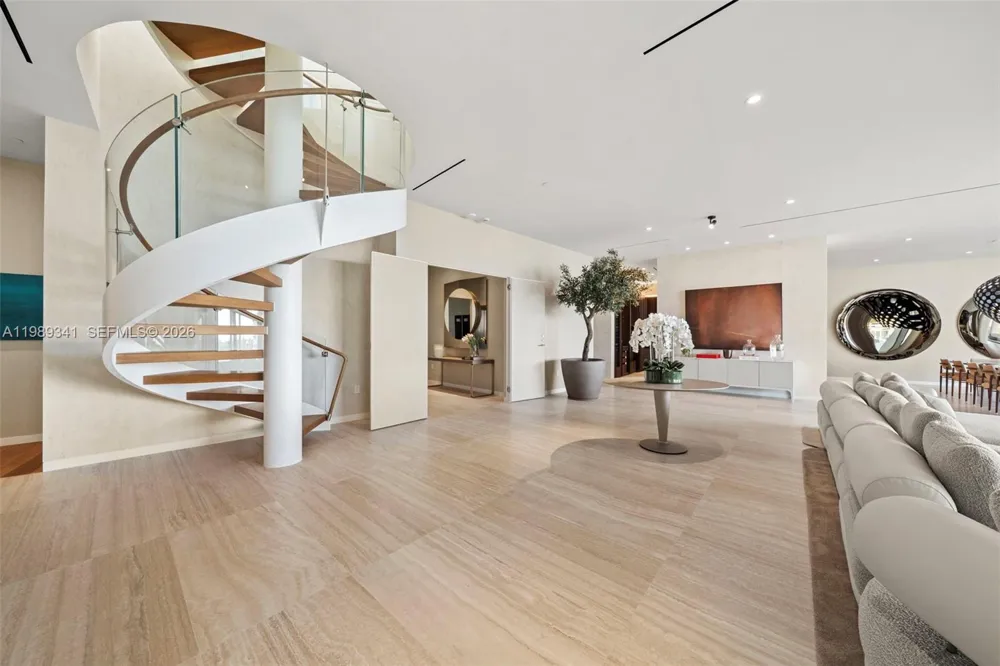 5 Grove Isle Dr #PHS01 Coconut Grove, FL 33131
