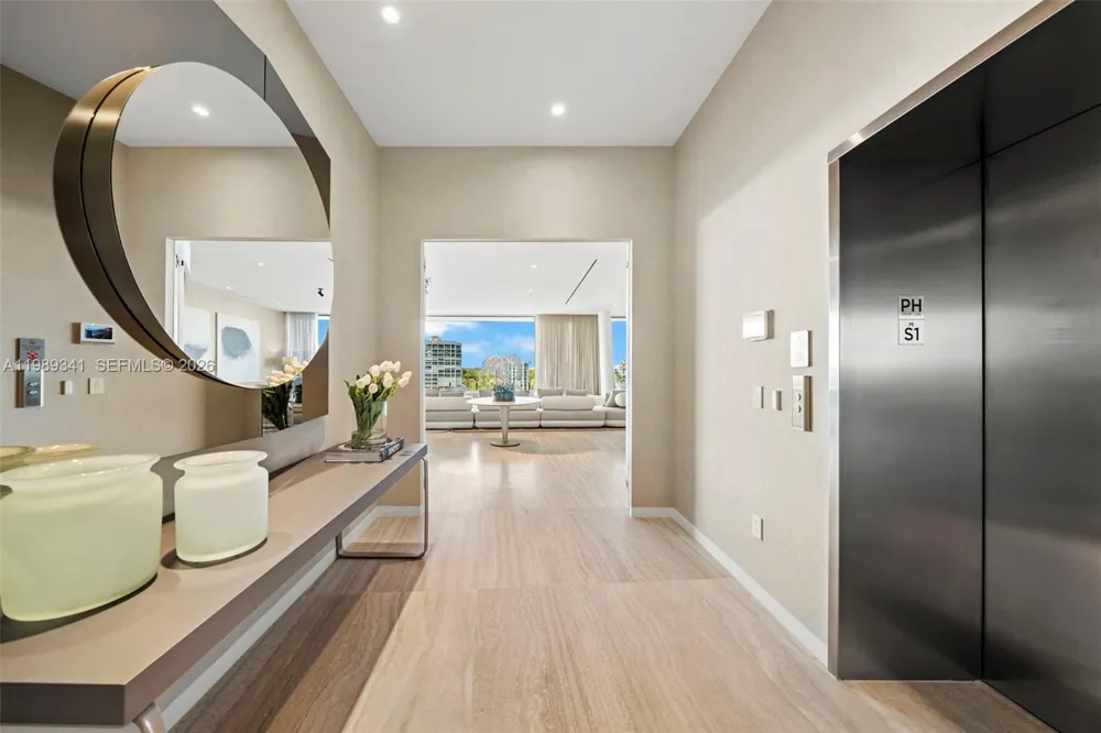 5 Grove Isle Dr #PHS01 Coconut Grove, FL 33131