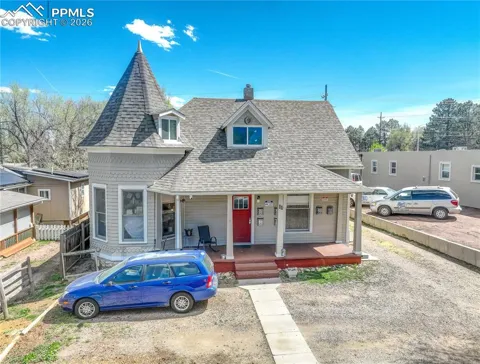 11 Bonfoy Avenue