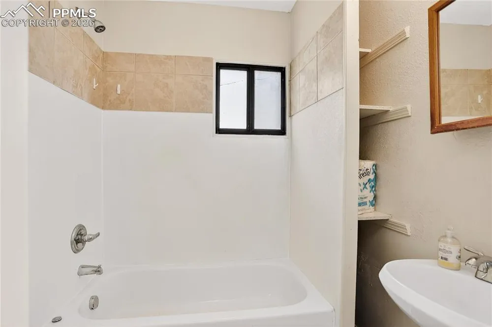 11 Bonfoy Avenue Colorado Springs, CO 80909