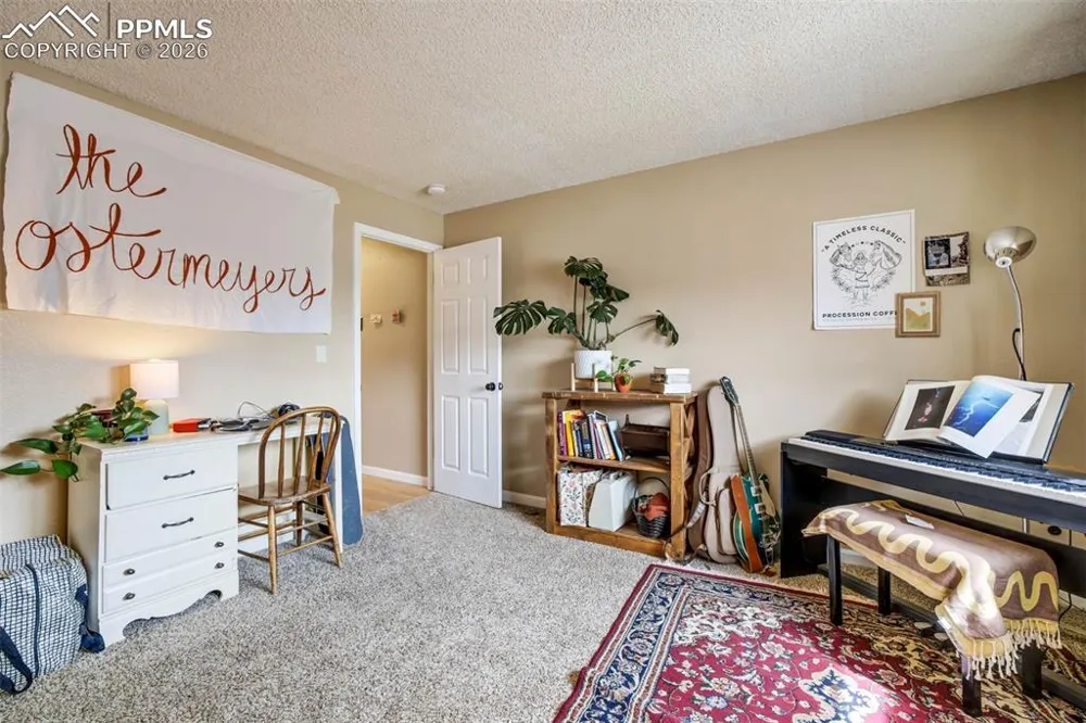 6935 Peyote Way Colorado Springs, CO 80919