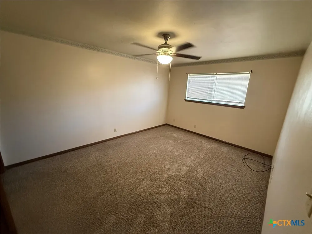 608 King Arthur Street Victoria, TX 77904