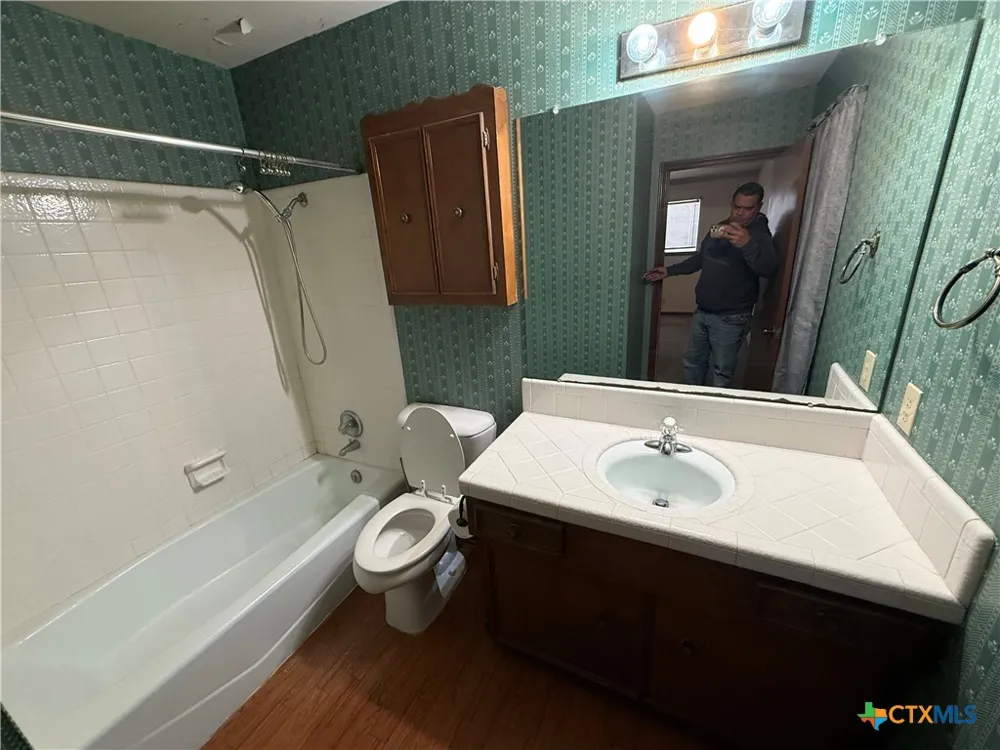 608 King Arthur Street Victoria, TX 77904