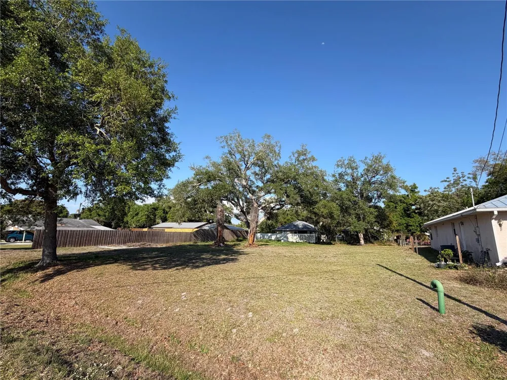 Lot 22 CAMPHOR AVENUE Sarasota, FL 34231