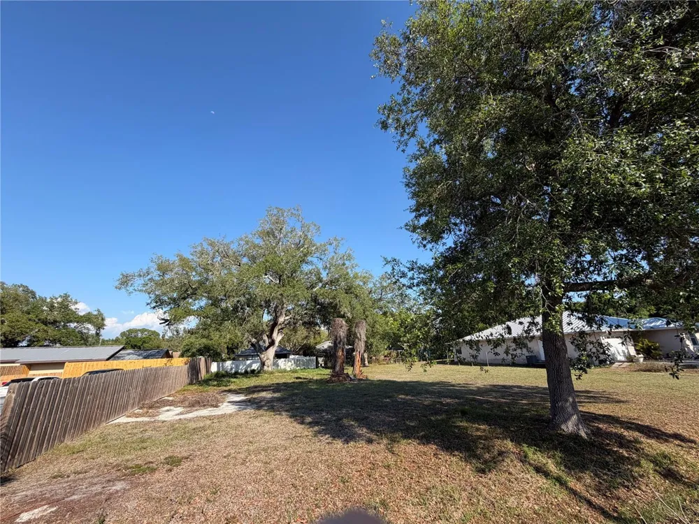 Lot 22 CAMPHOR AVENUE Sarasota, FL 34231