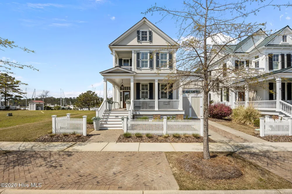 365 E Harborside Road Oriental, NC 28571