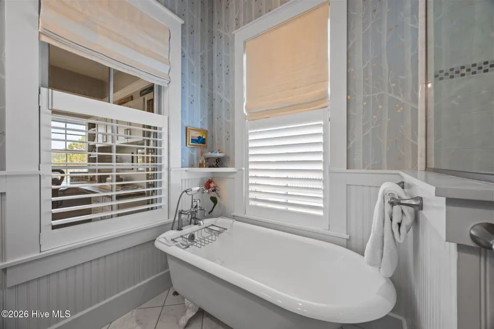 365 E Harborside Road Oriental, NC 28571