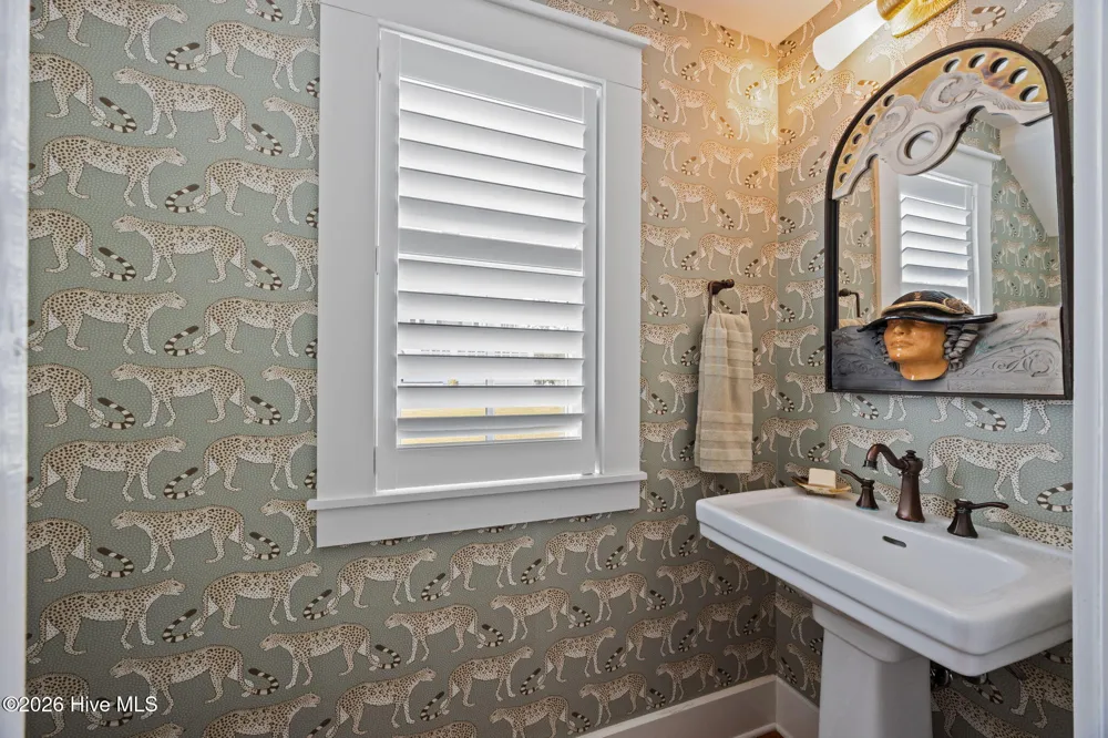 365 E Harborside Road Oriental, NC 28571