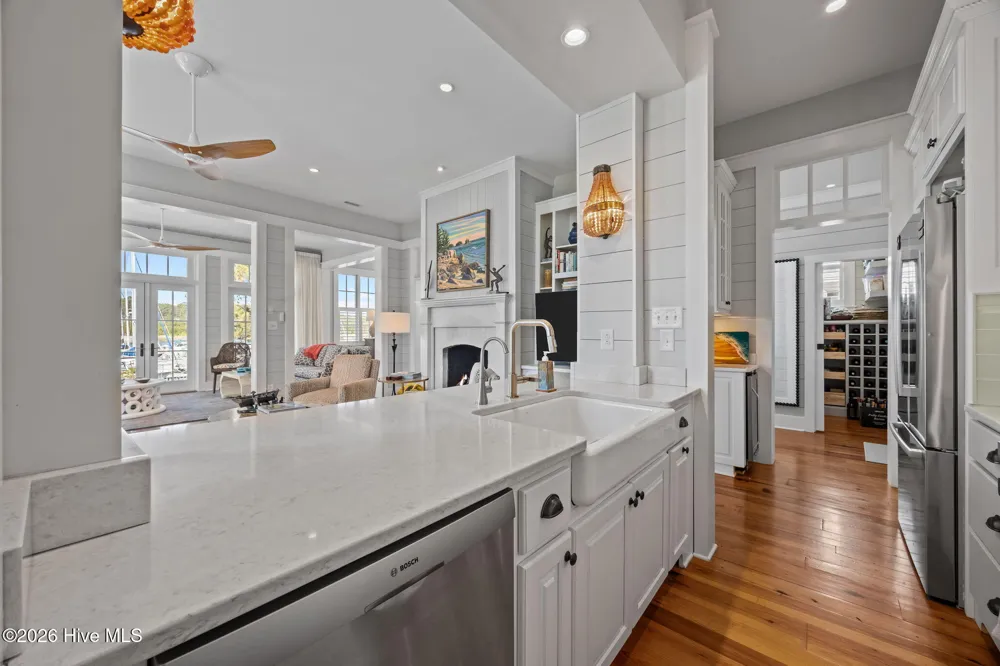 365 E Harborside Road Oriental, NC 28571