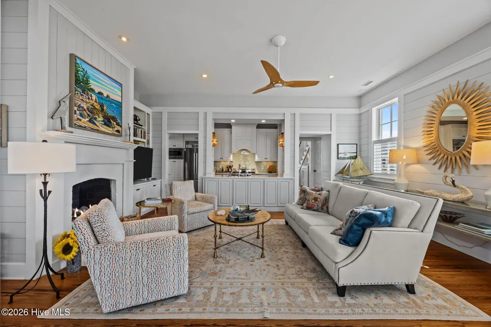 365 E Harborside Road Oriental, NC 28571