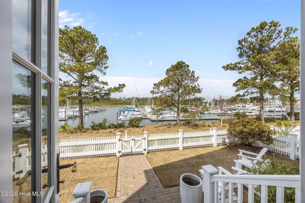 365 E Harborside Road Oriental, NC 28571