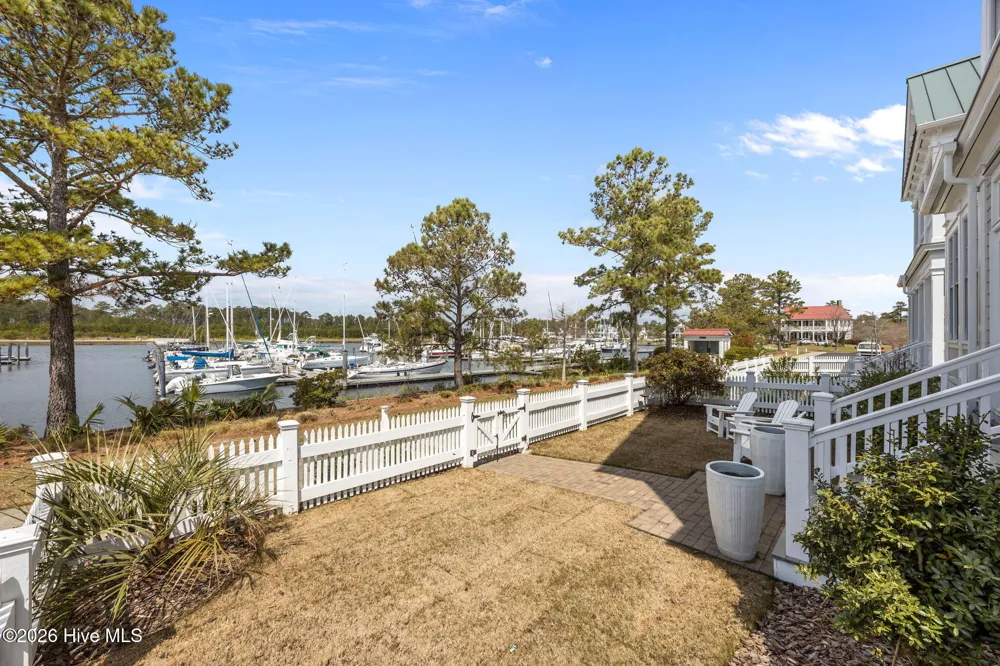 365 E Harborside Road Oriental, NC 28571