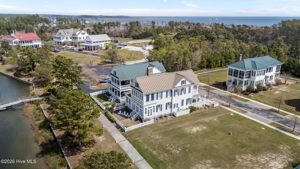 365 E Harborside Road Oriental, NC 28571
