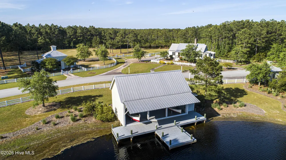 365 E Harborside Road Oriental, NC 28571