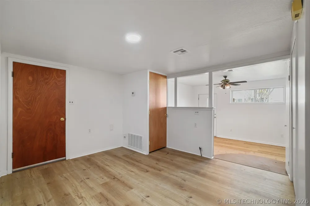 610 E McKennon Calera, OK 74730