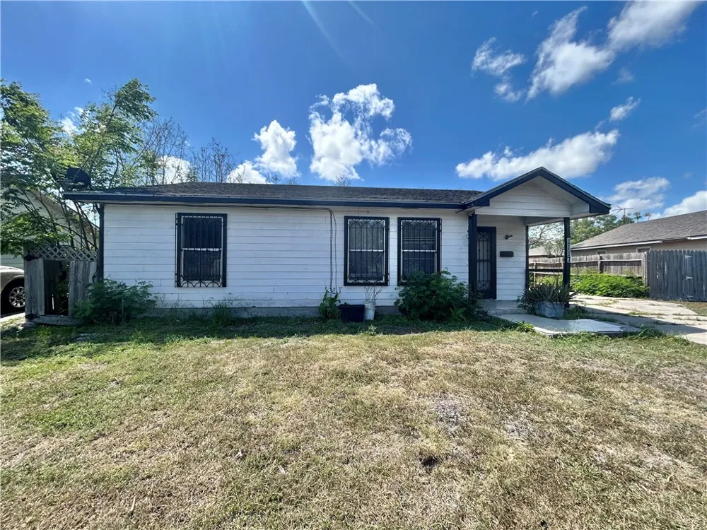 1117 Green Earth Drive Corpus Christi, TX 78405
