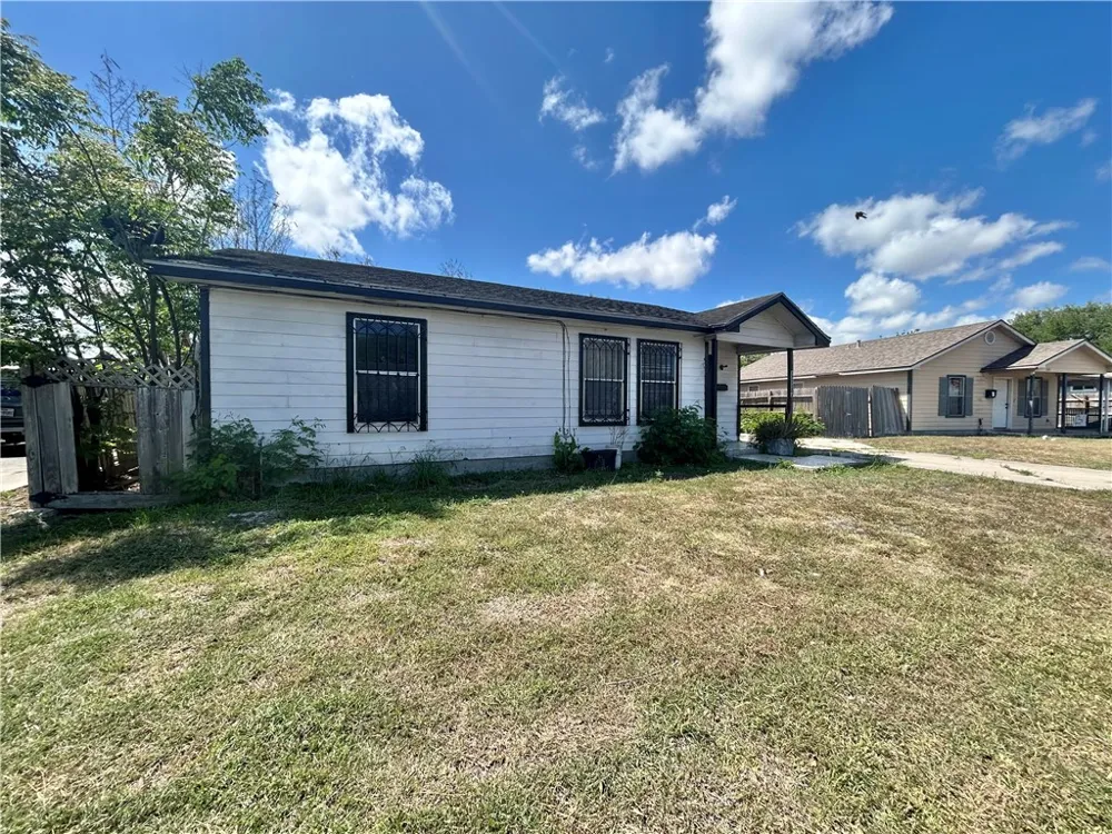 1117 Green Earth Drive Corpus Christi, TX 78405