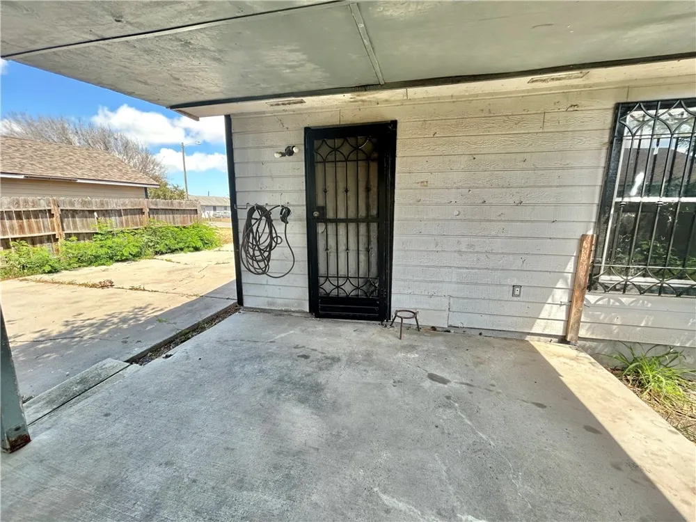 1117 Green Earth Drive Corpus Christi, TX 78405