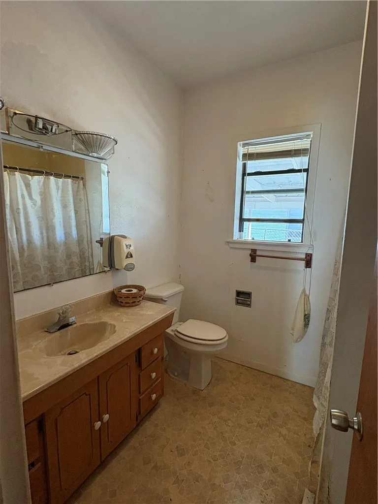1203 14th Street Corpus Christi, TX 78404