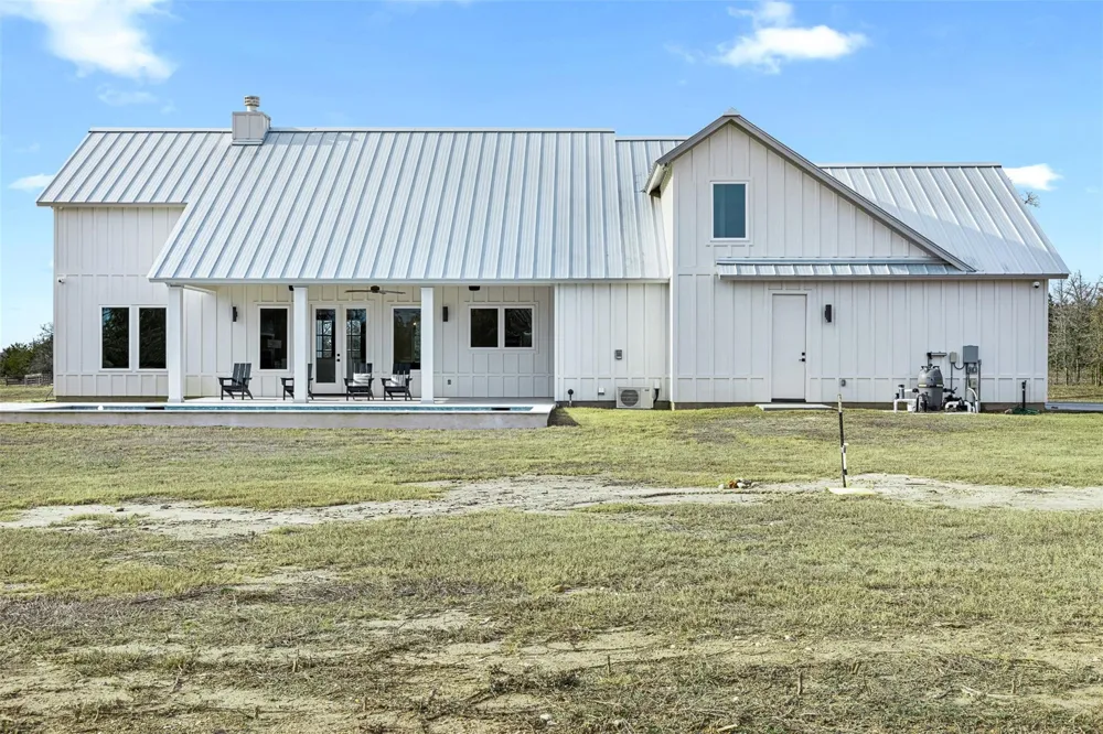 4991 Schott Road Ledbetter, TX 78946